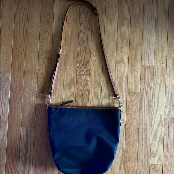 Dooney & Bourke Navy Blue with Tan Nylon Crossbody Hobo Bag.   NWOT - Picture 3 of 8